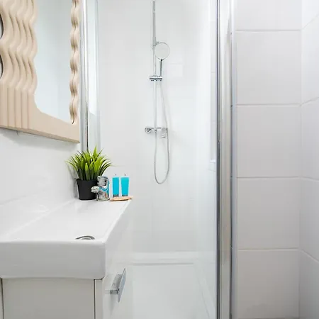 Tamka Powisle By Bookinghost Apartment Warsaw